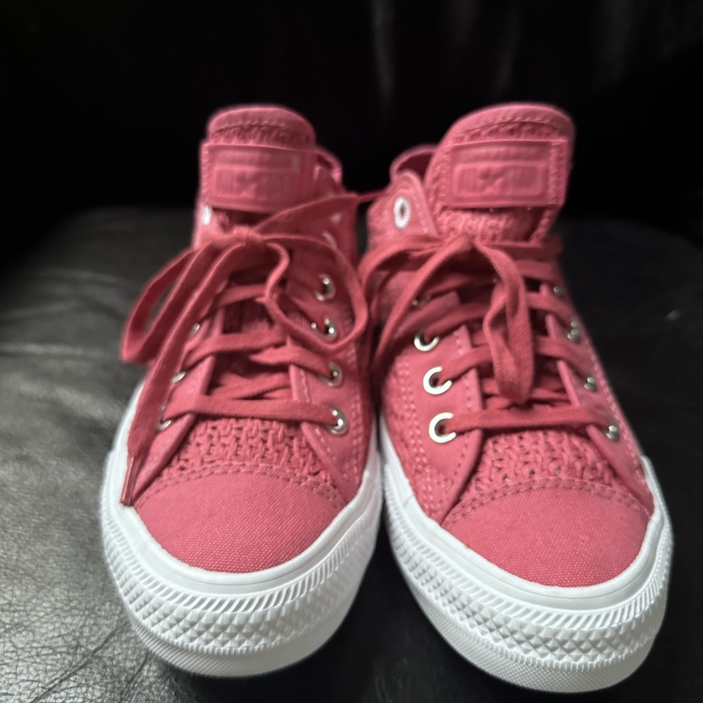 Crochet Converse Sneakers - Picture 4 of 6